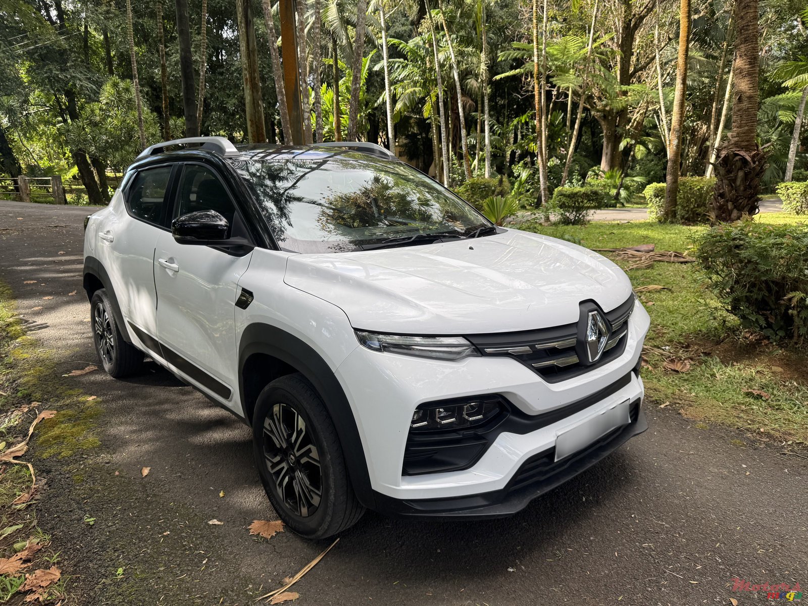 2022' Renault Kiger intens photo #1