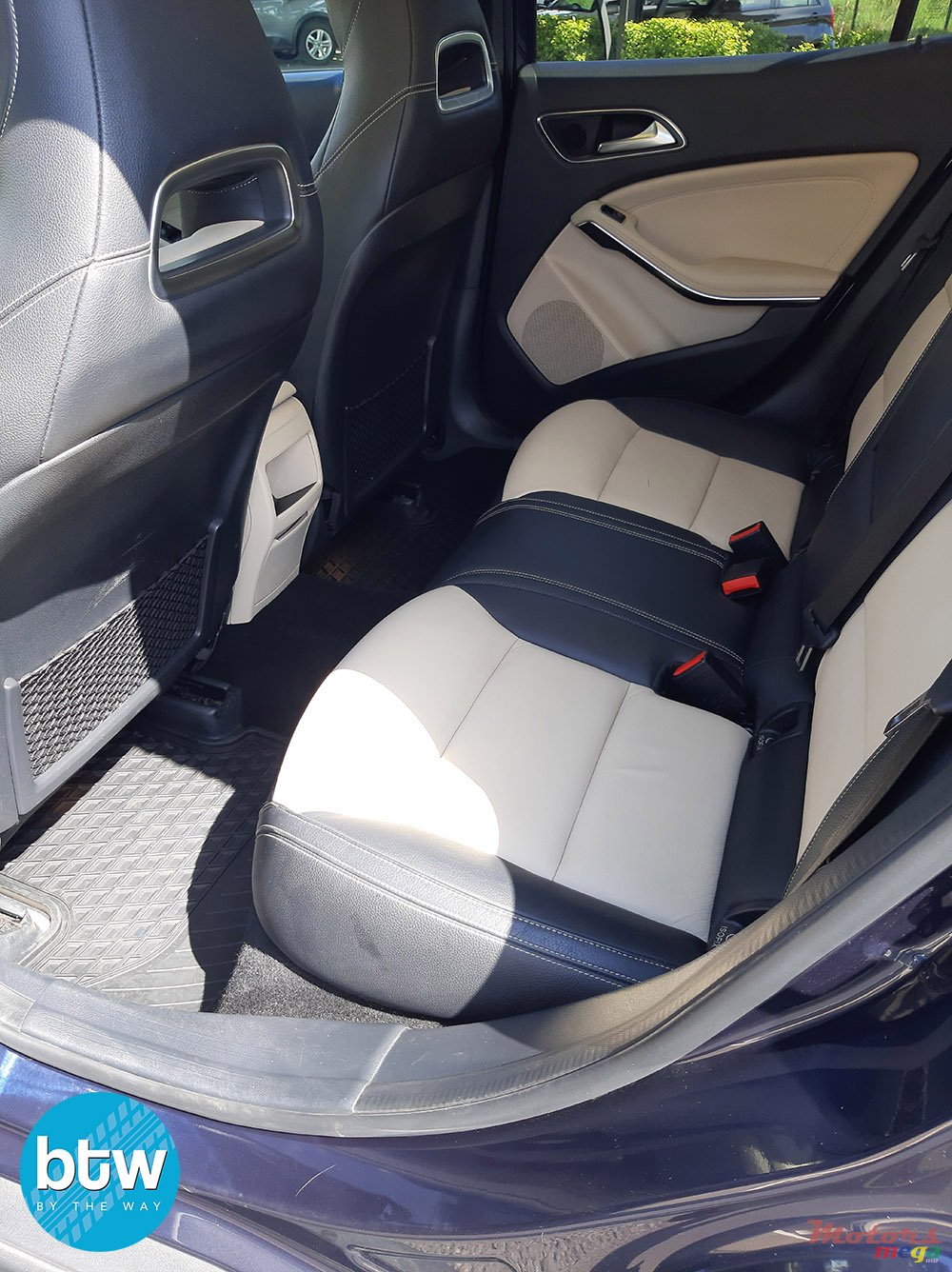 2018' Mercedes-Benz GLA 200 AMG PACK photo #5