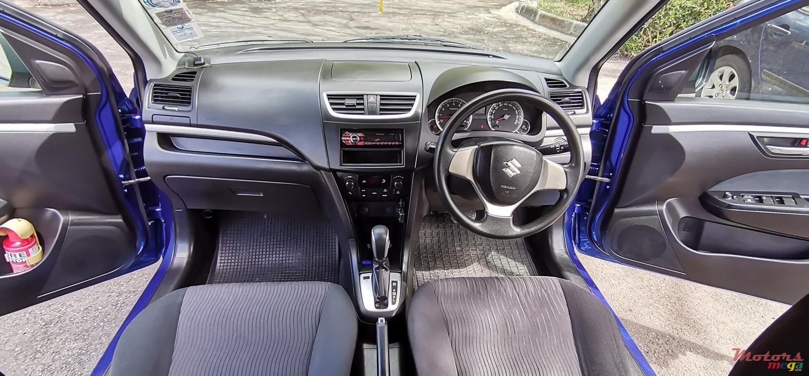 2011' Suzuki Swift photo #6