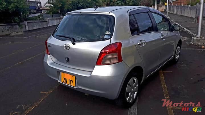 2007' Toyota Vitz 1300cc photo #4