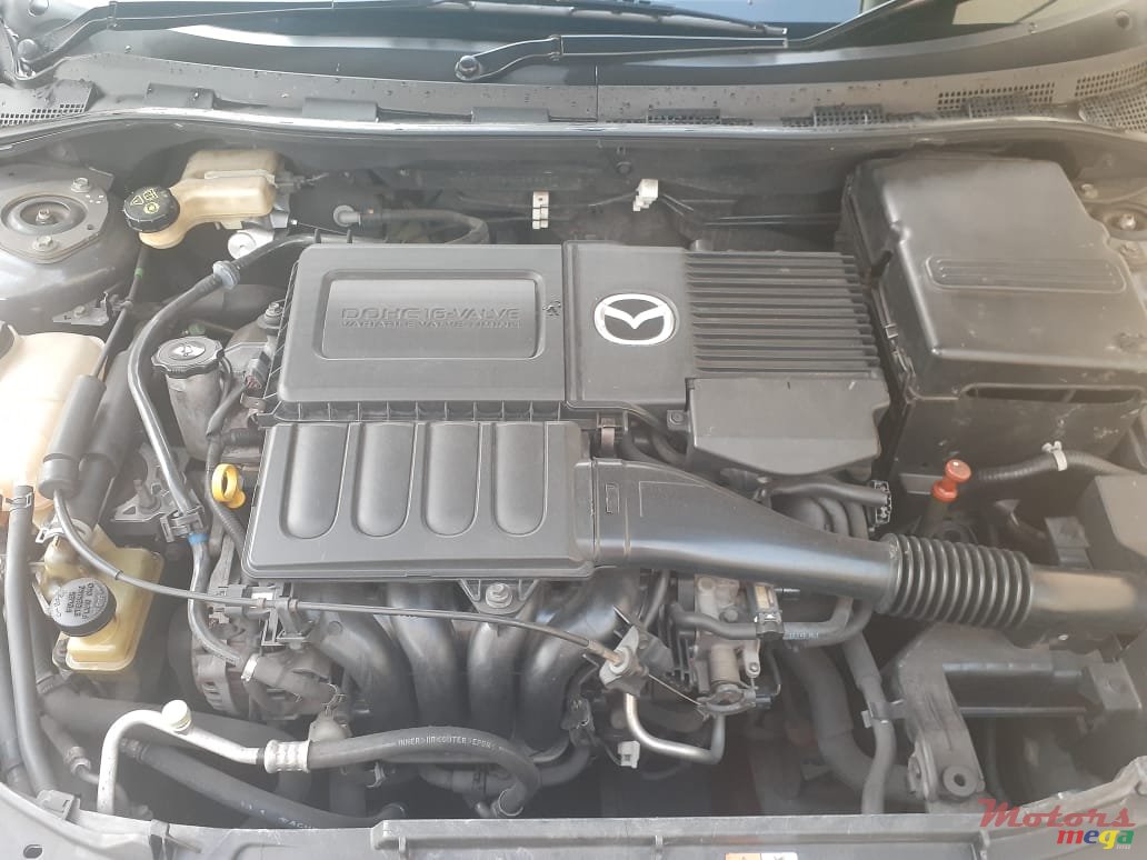 2005' Mazda 3 photo #4