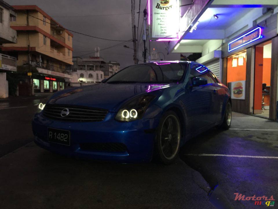 2005' Nissan Skyline photo #1
