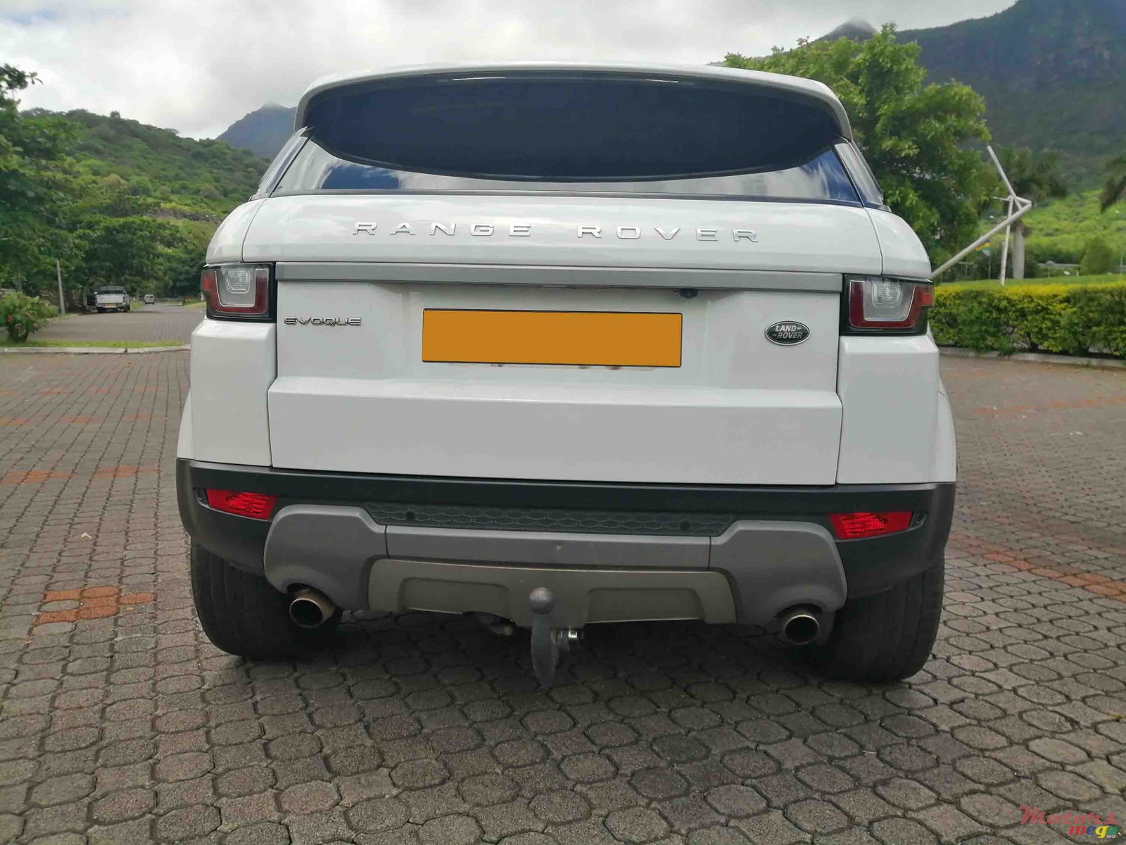 2016' Land Rover Range Rover Evoque Dynamic Si4 photo #3