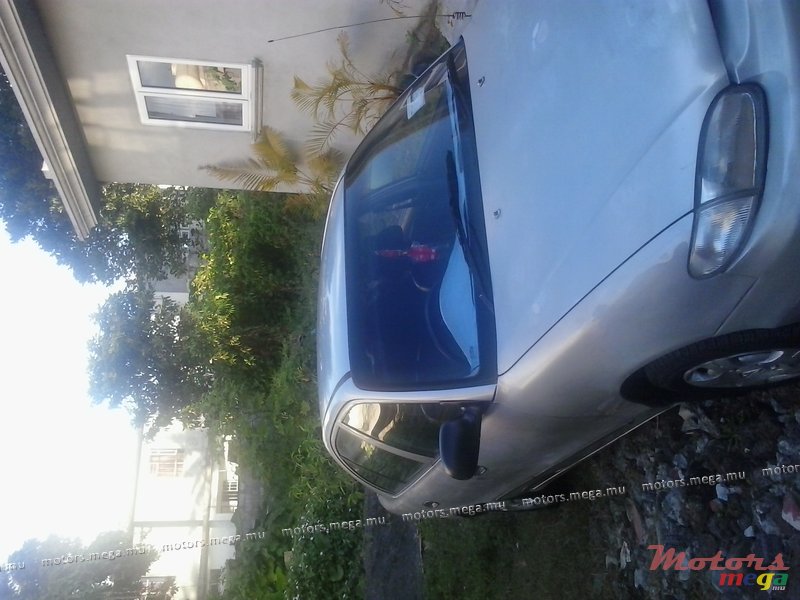 1999' Hyundai Accent photo #1