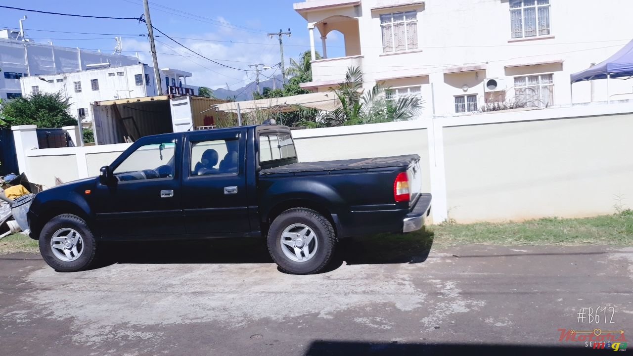 2011' Foton photo #2