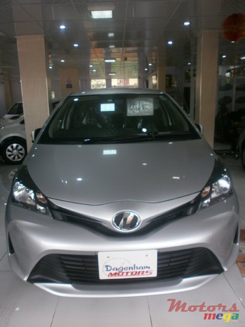 2016' Toyota Vitz photo #1