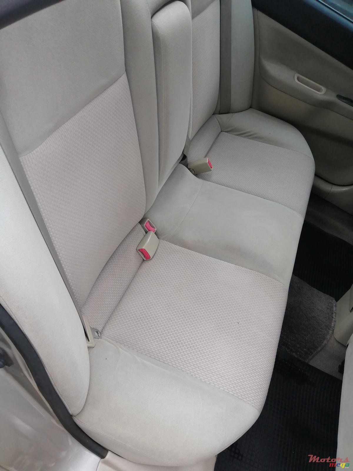 2006' Mitsubishi Lancer photo #6