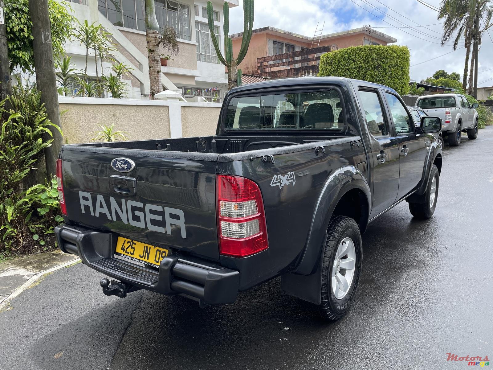 2009' Ford Freestyle 4x4 2009 photo #2