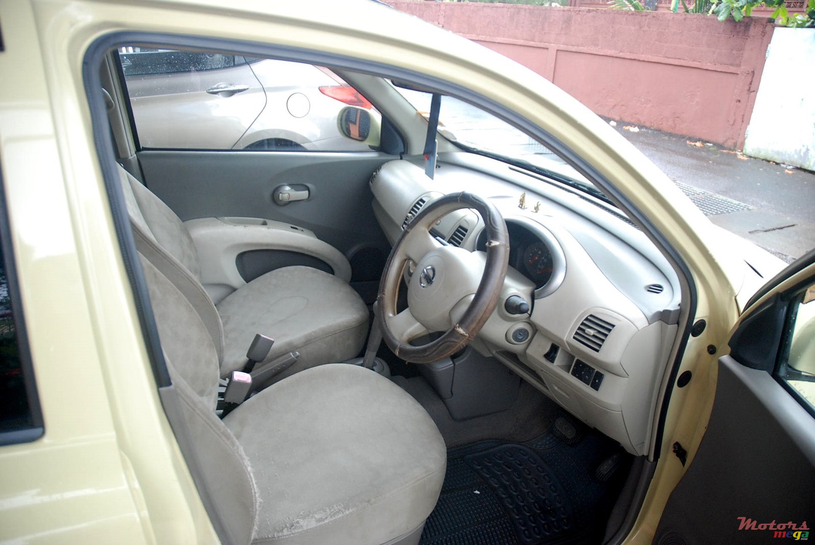 2005' Nissan March photo #3