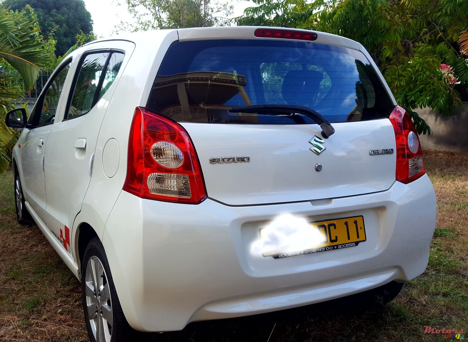 2011' Suzuki Celerio photo #6