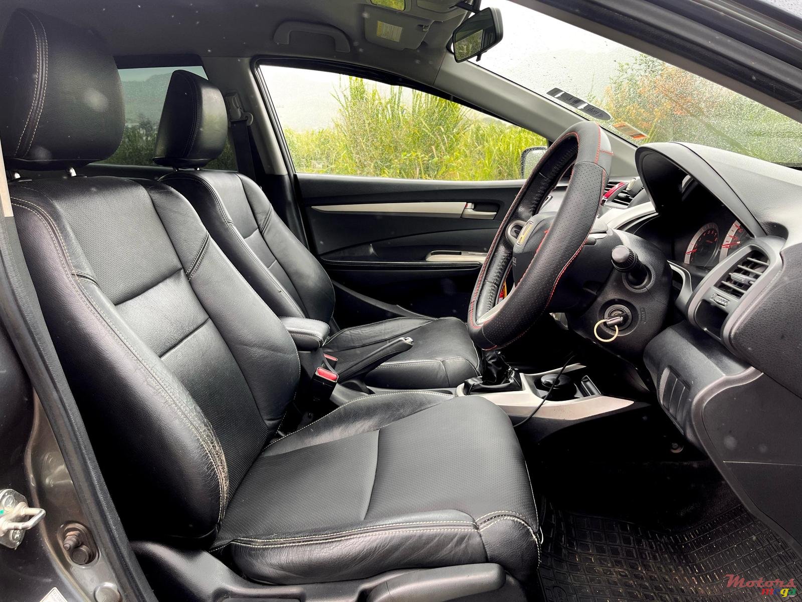 2010' Honda City photo #4