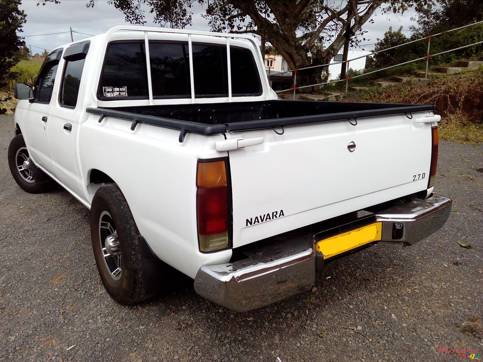 1999' Nissan Navara photo #3