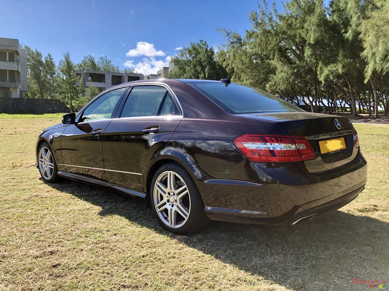 2012' Mercedes-Benz E-Class photo #5