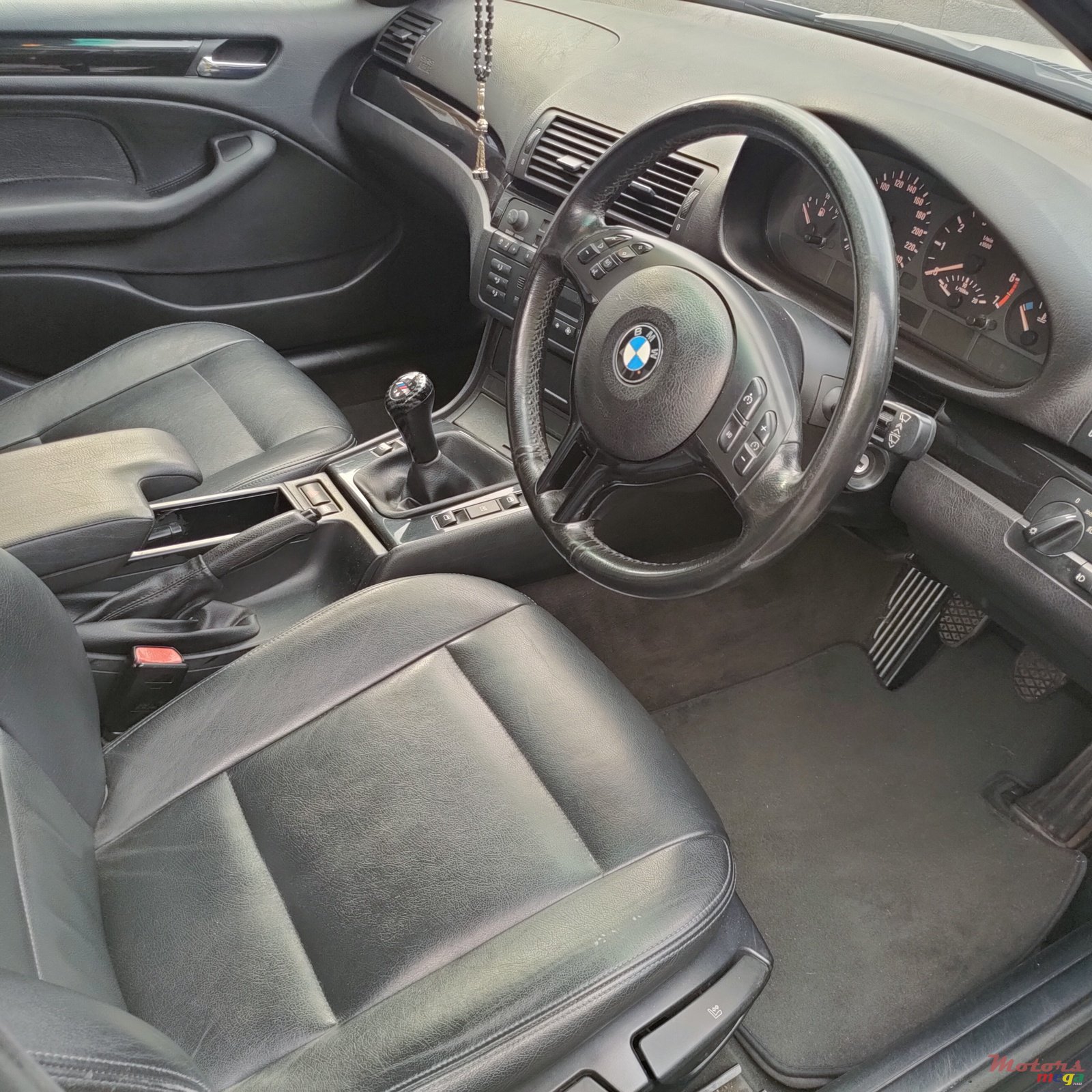 2002' BMW 3 Series photo #5