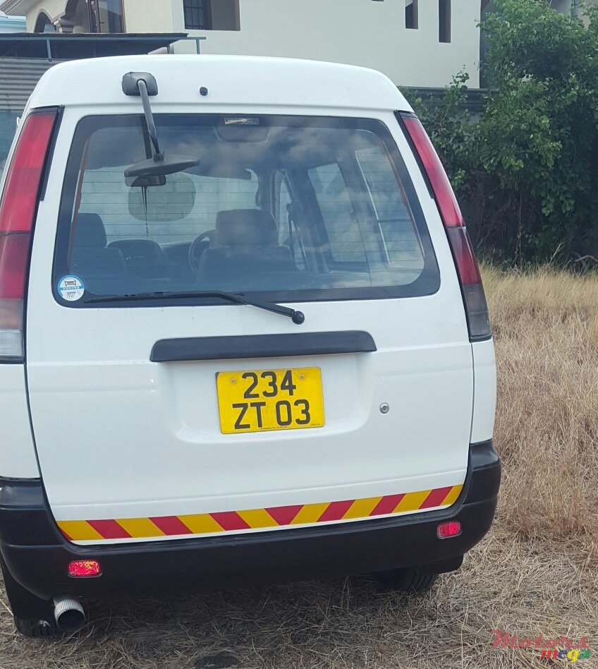 2003' Toyota LiteAce 3C photo #2