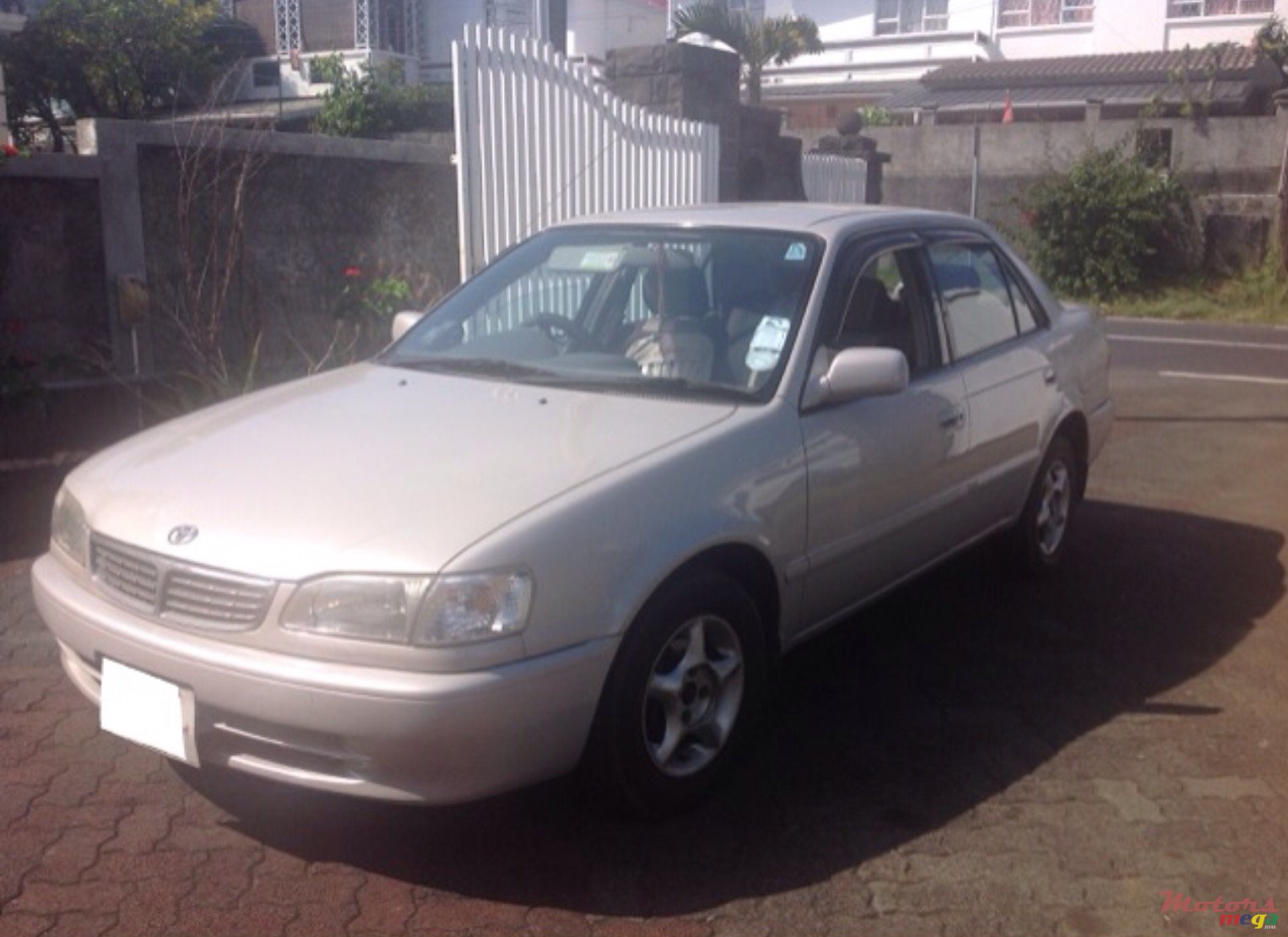 2000' Toyota Corolla photo #4