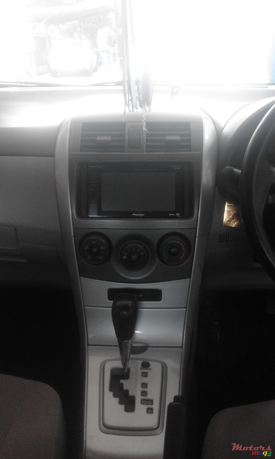 2010' Toyota Axio nil photo #5