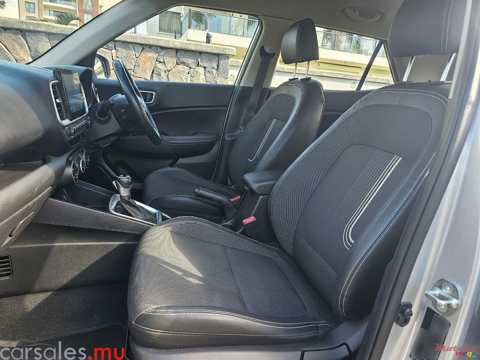 2023' Hyundai Venue 1.0T photo #5