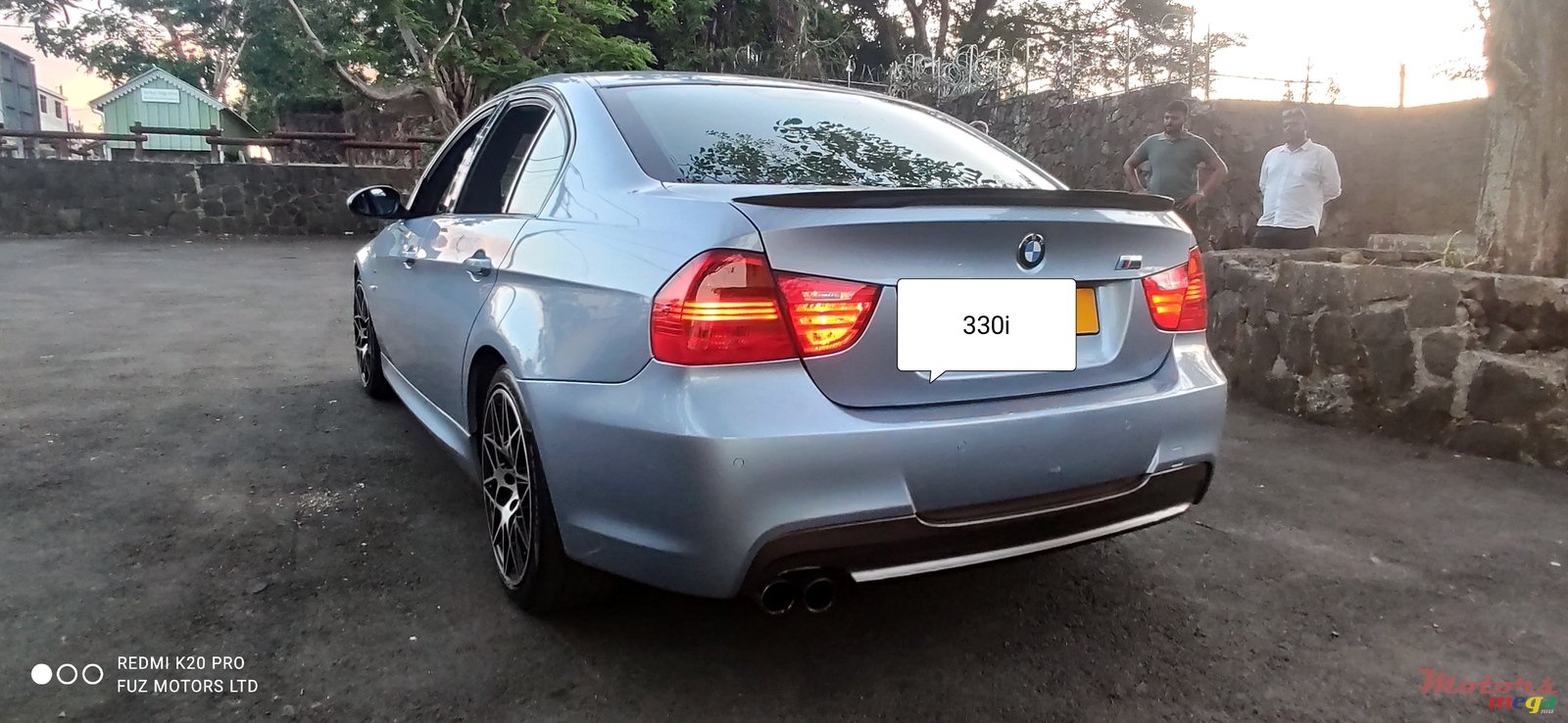 2009' BMW 330 photo #2