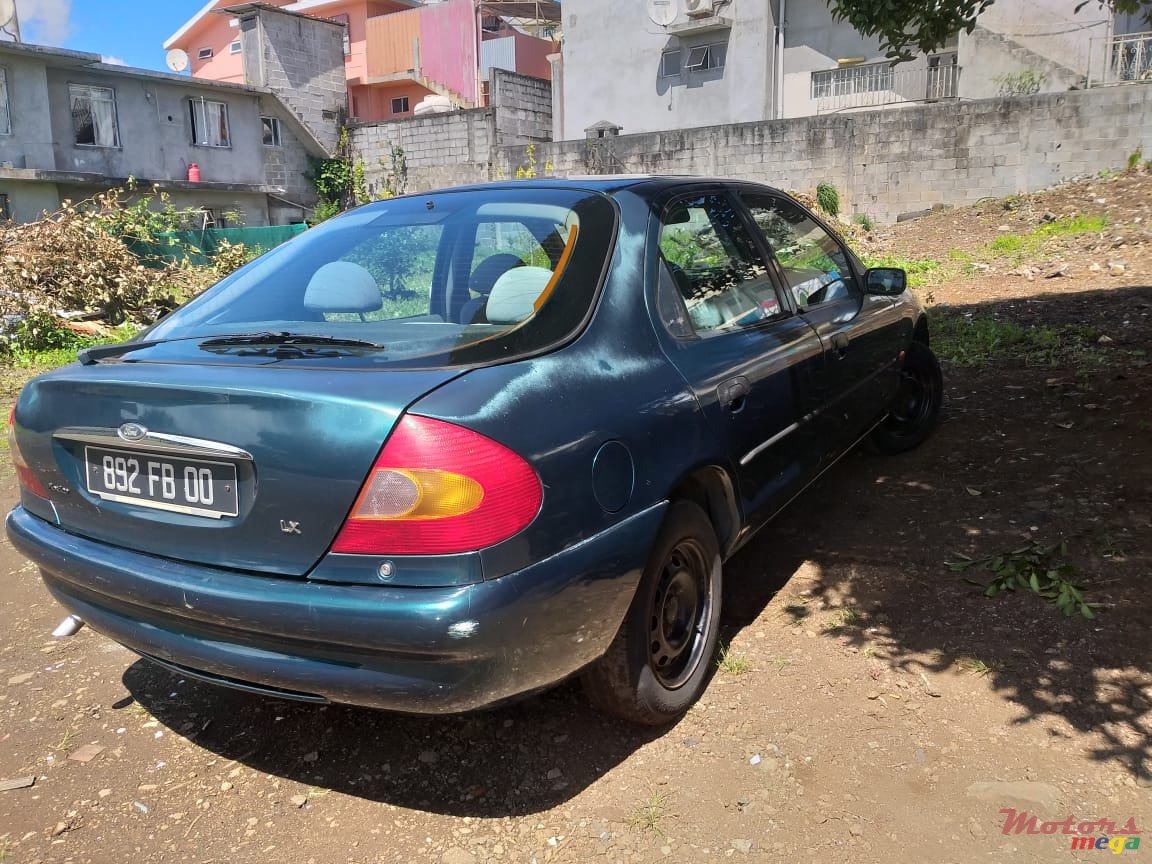 2000' Ford Mondeo photo #1