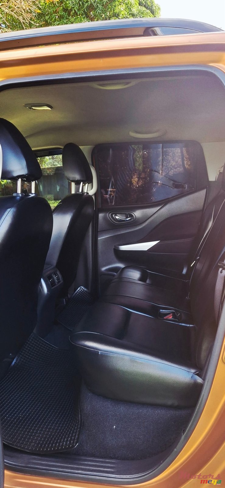 2019' Nissan photo #5