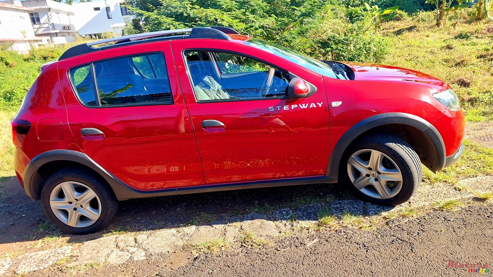 2015' Renault Sandero StepWay photo #2