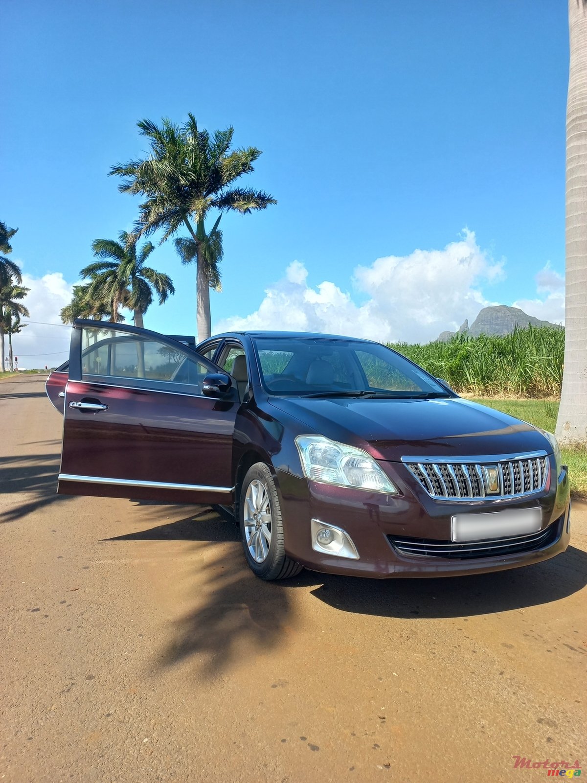 2014' Toyota Premio G Superiror photo #1