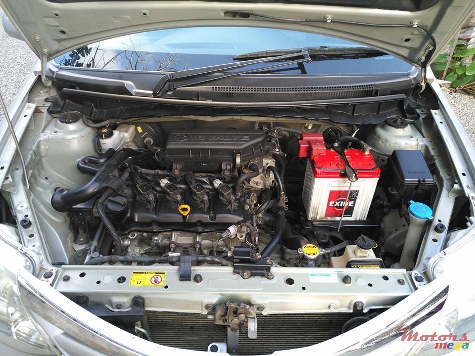 2013' Toyota Etios photo #7