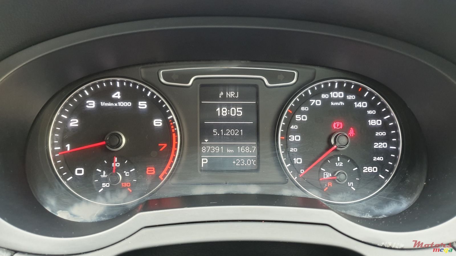 2013' Audi Q3 photo #7