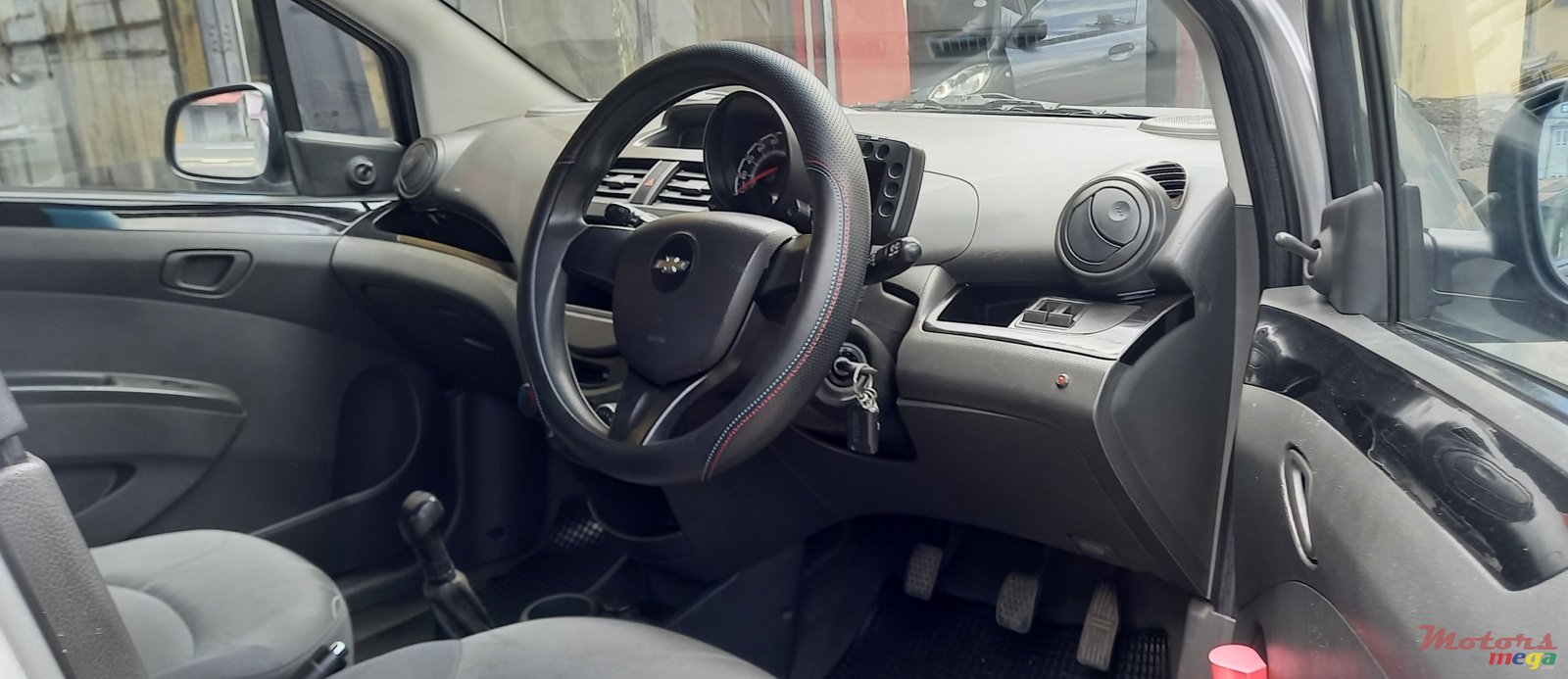 2012' Chevrolet Spark photo #3