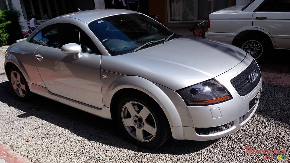 2001' Audi TT RS photo #2