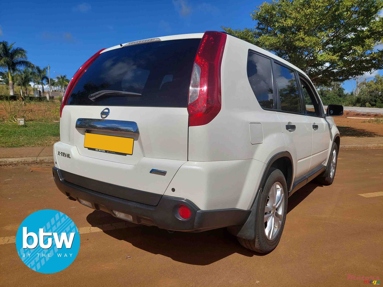 2013' Nissan X-Trail photo #3