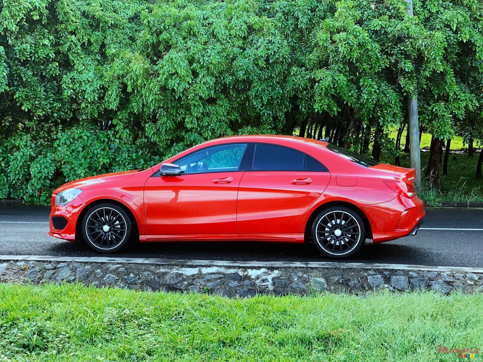 2015' Mercedes-Benz CLA 180 AMG Line100th Year Anniversary photo #6
