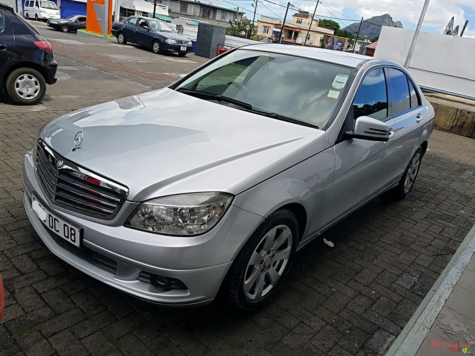 2008' Mercedes-Benz C-Class c200 kompressor automatic photo #1
