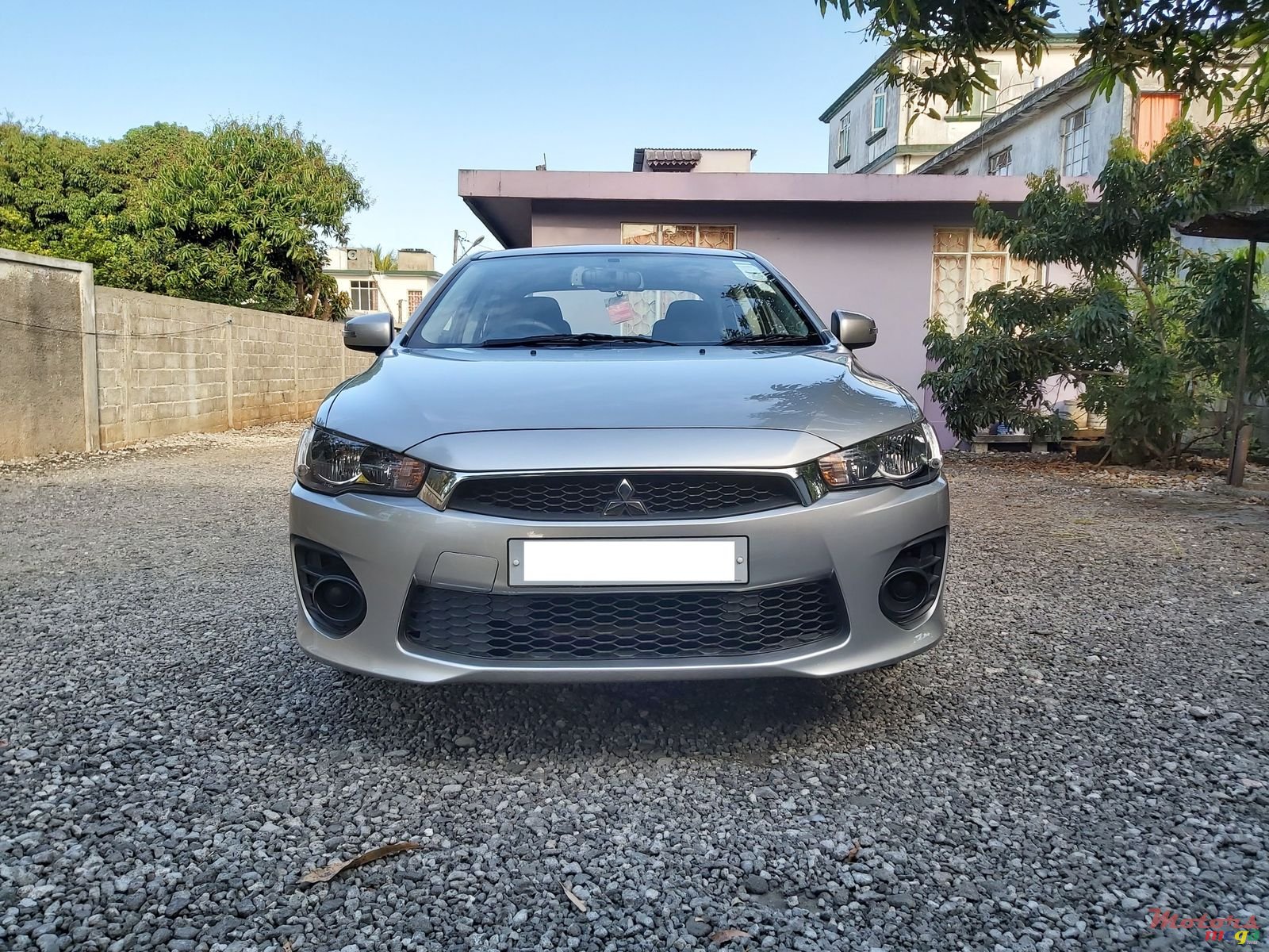 2016' Mitsubishi Lancer photo #3