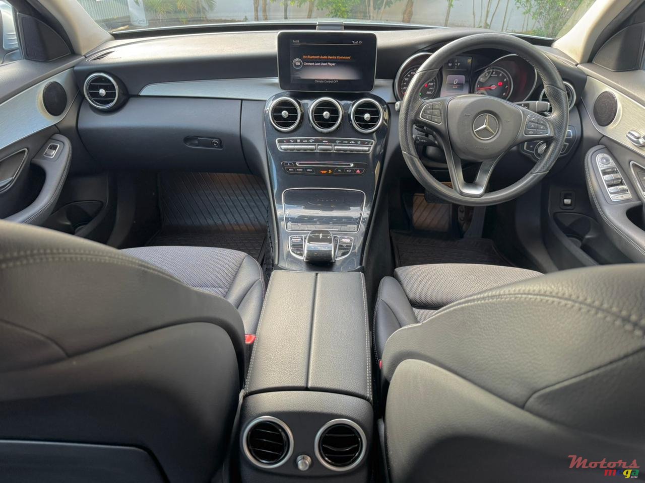 2017' Mercedes-Benz 180 photo #6