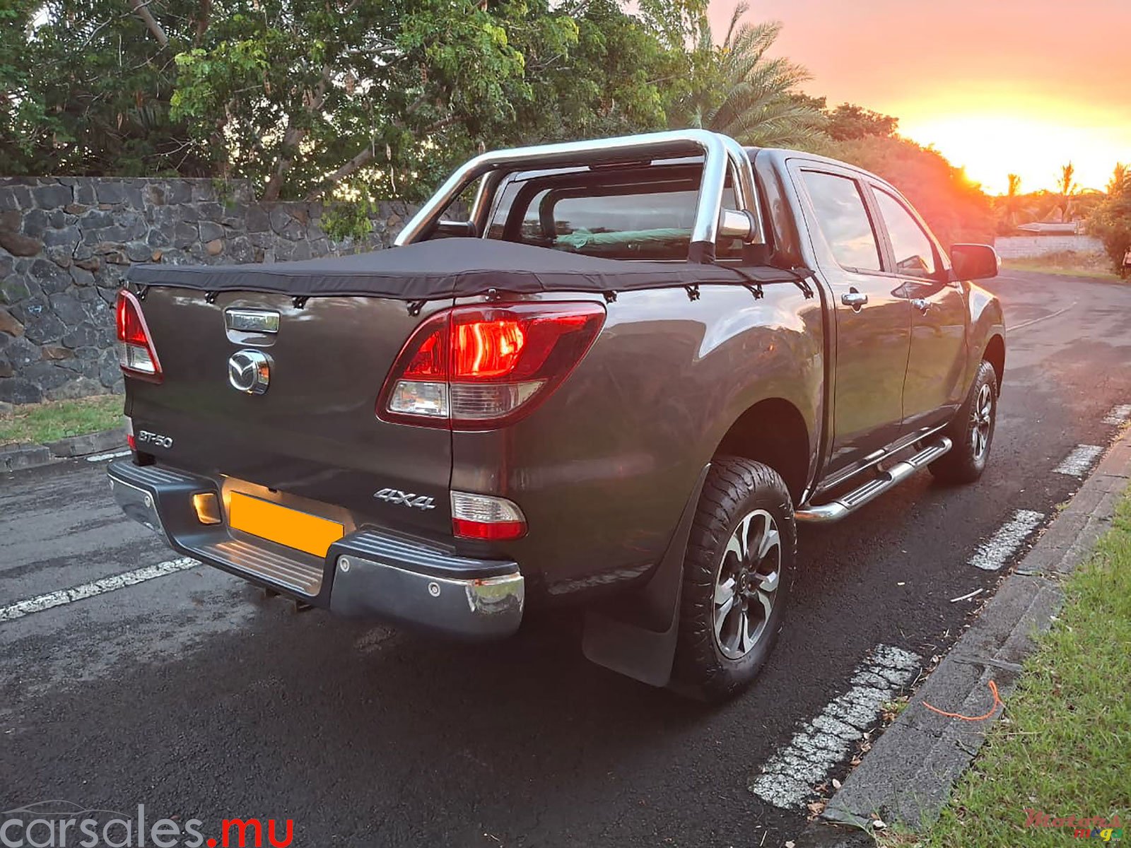 2016' Mazda BT-50 3.2 4x4 photo #4