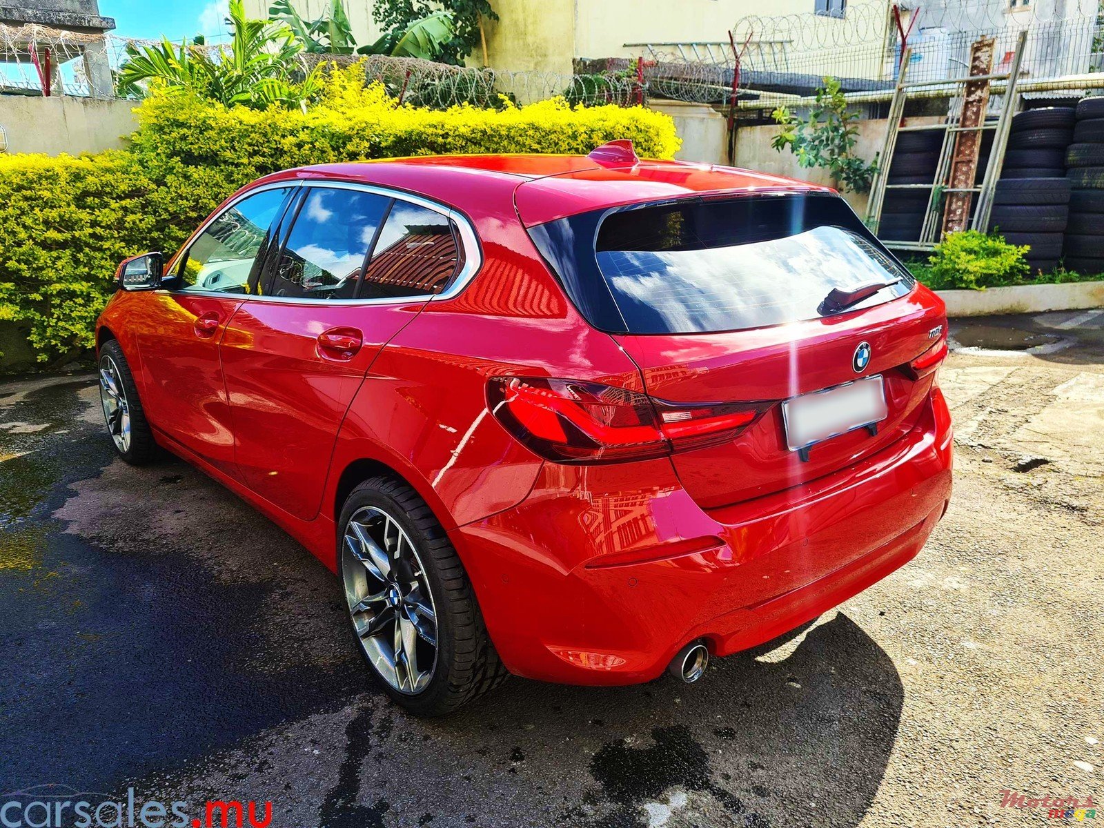 2019' BMW 118 i Sport Line photo #3