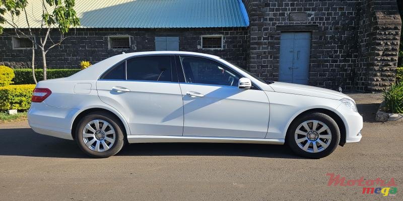 2013' Mercedes-Benz E 250 photo #4