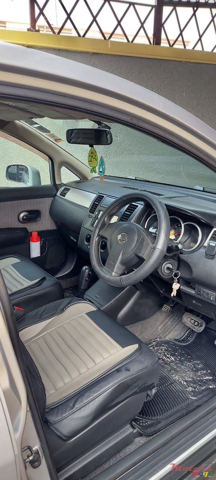 2007' Nissan Tiida photo #5