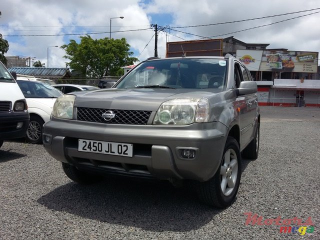 2002' Nissan X-Trail photo #1