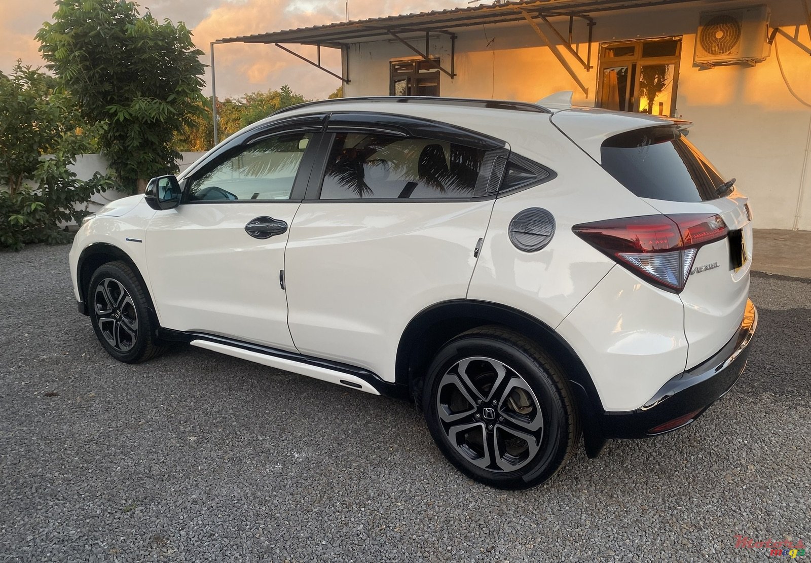 2014' Honda Vezel photo #4