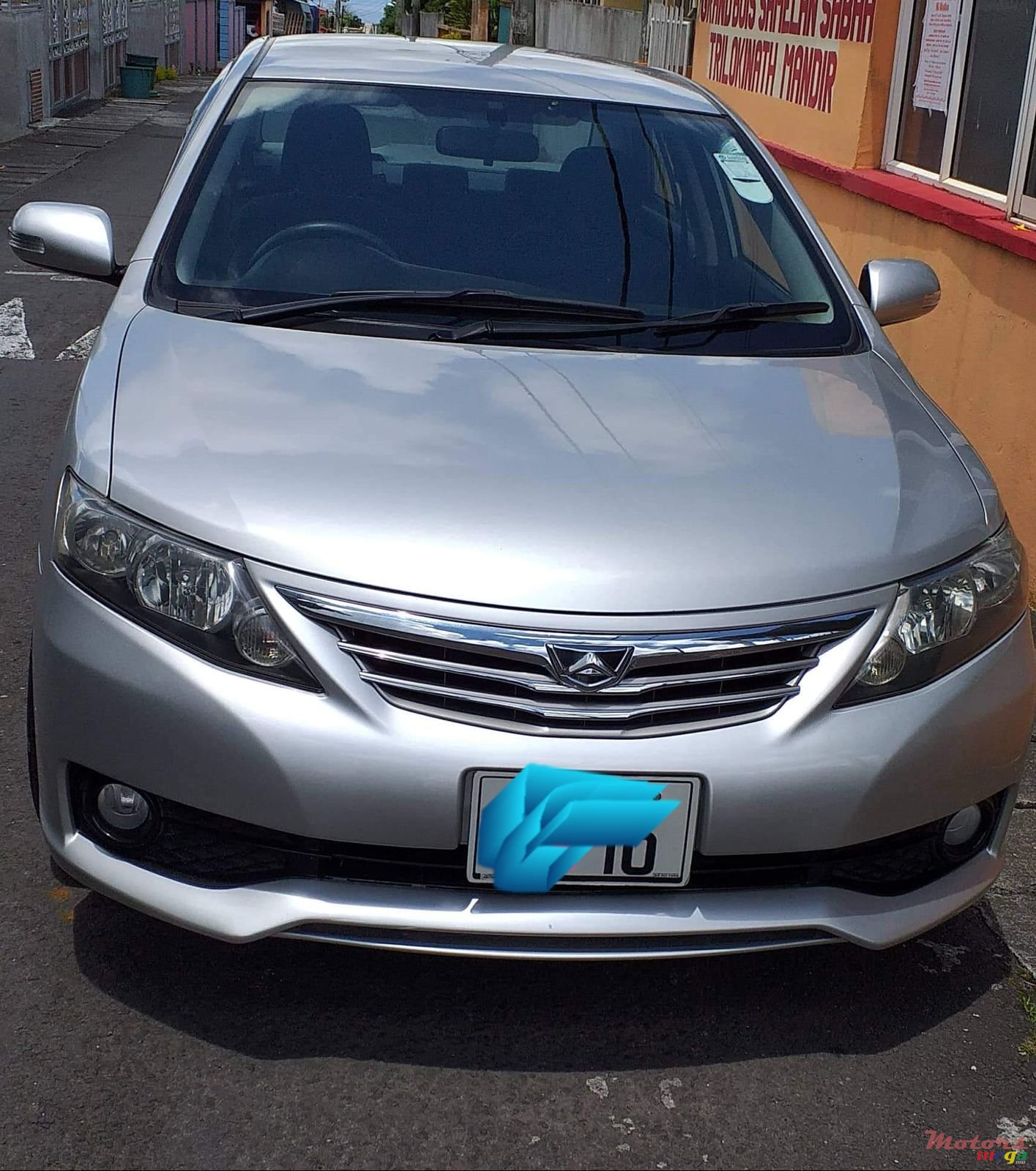 2010' Toyota Crown allion photo #1