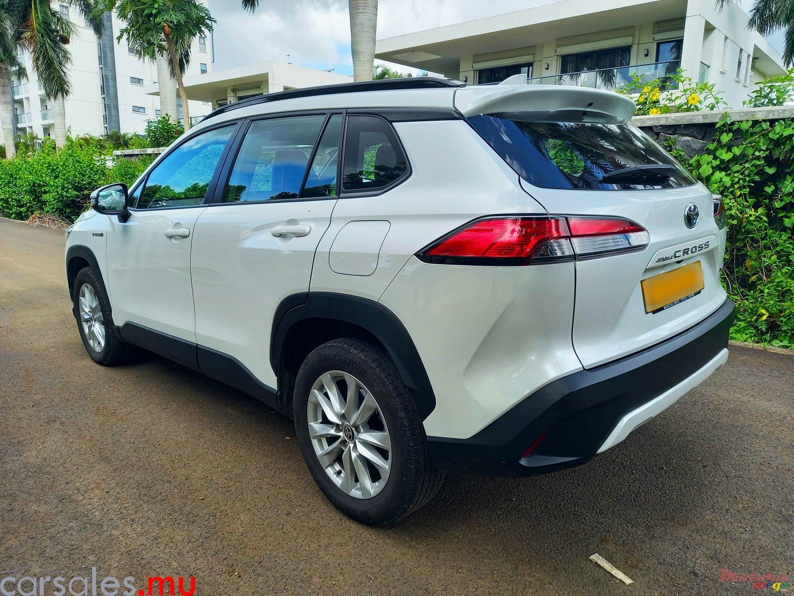 2024' Toyota Corolla Cross 1.8 photo #3