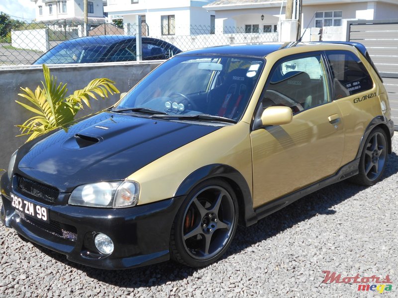 1999' Toyota Starlet photo #1