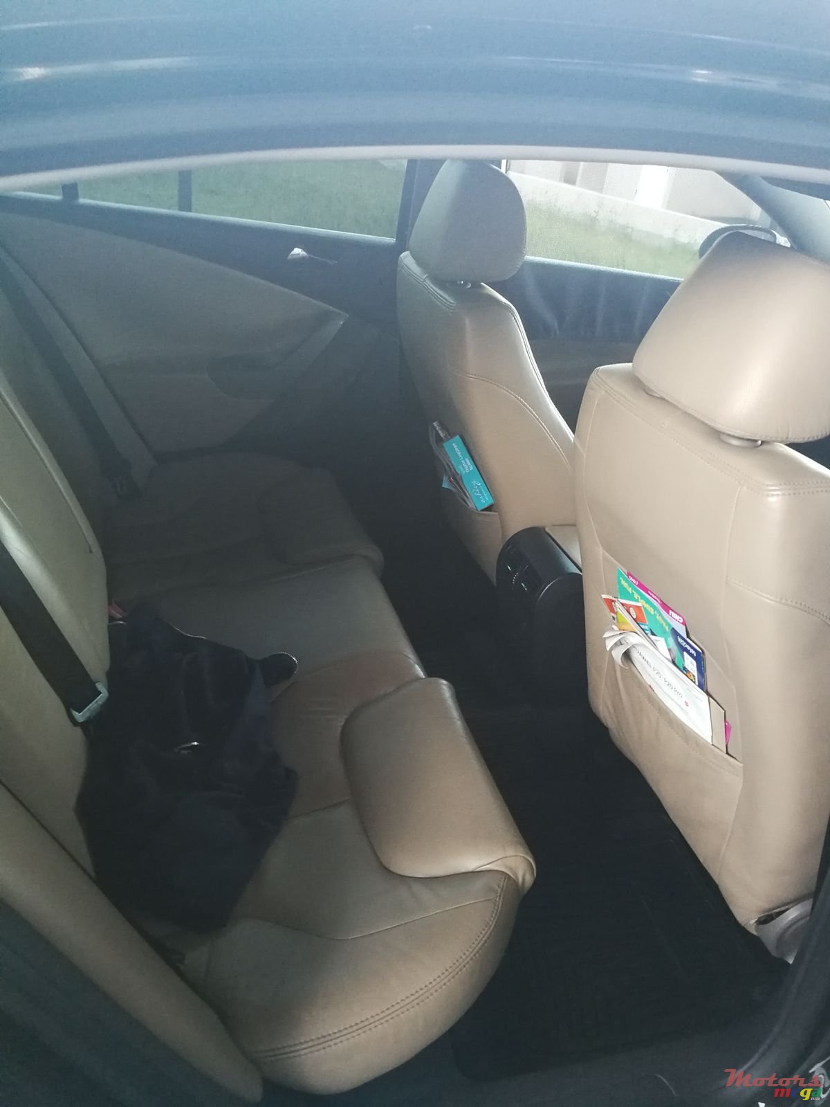 2008' Volkswagen Passat B6 photo #4