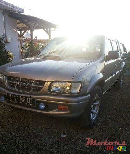 2001' Isuzu KB Series 280 TURBO photo #1