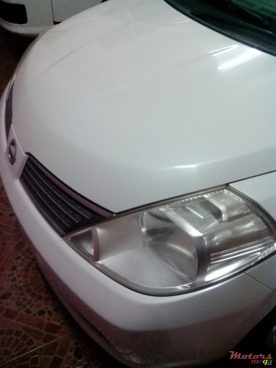 2006' Nissan Tiida photo #3