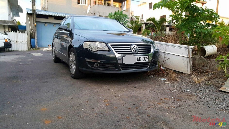 2007' Volkswagen Passat photo #1