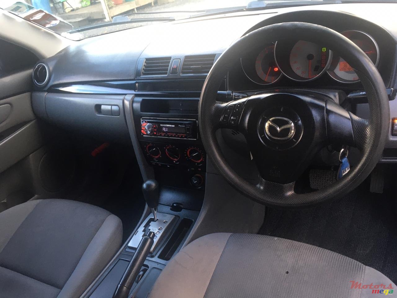 2006' Mazda 3 photo #7